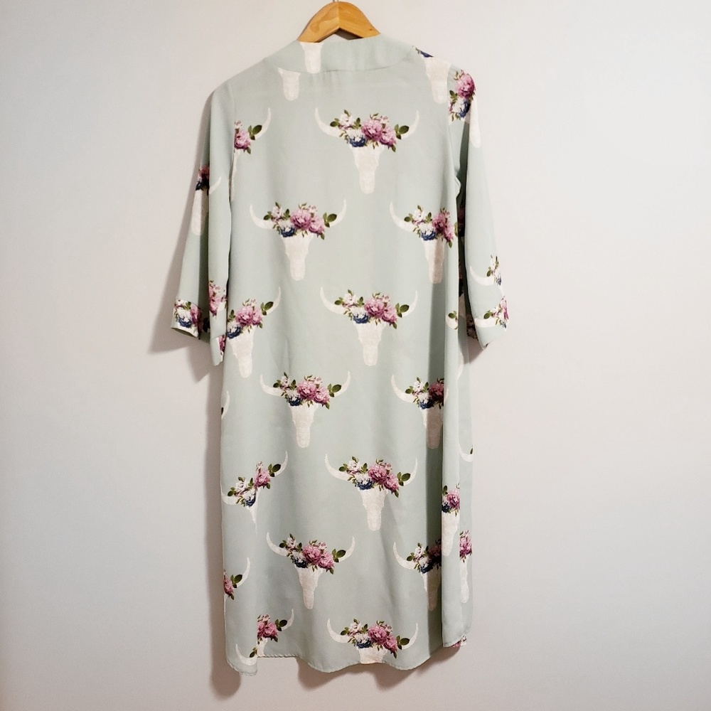 Altar'd State Cow Skull Kimono Small - Picture 3 of 5